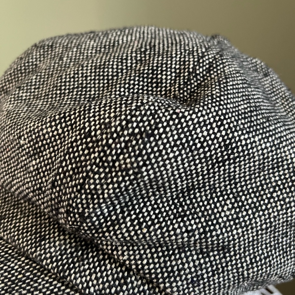 Like New Gap Women's Tweed Newsboy Style Hat Size S/M - Picture 5 of 8